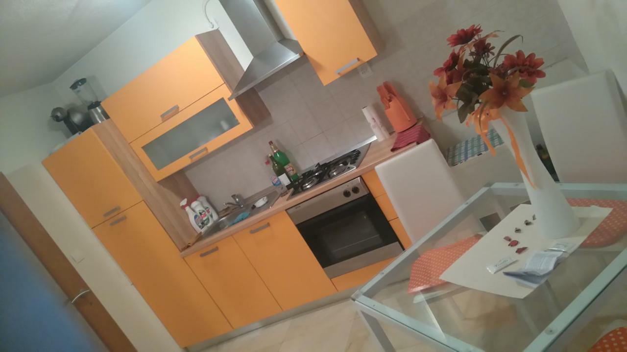 Ivica Apartments Punat Buitenkant foto